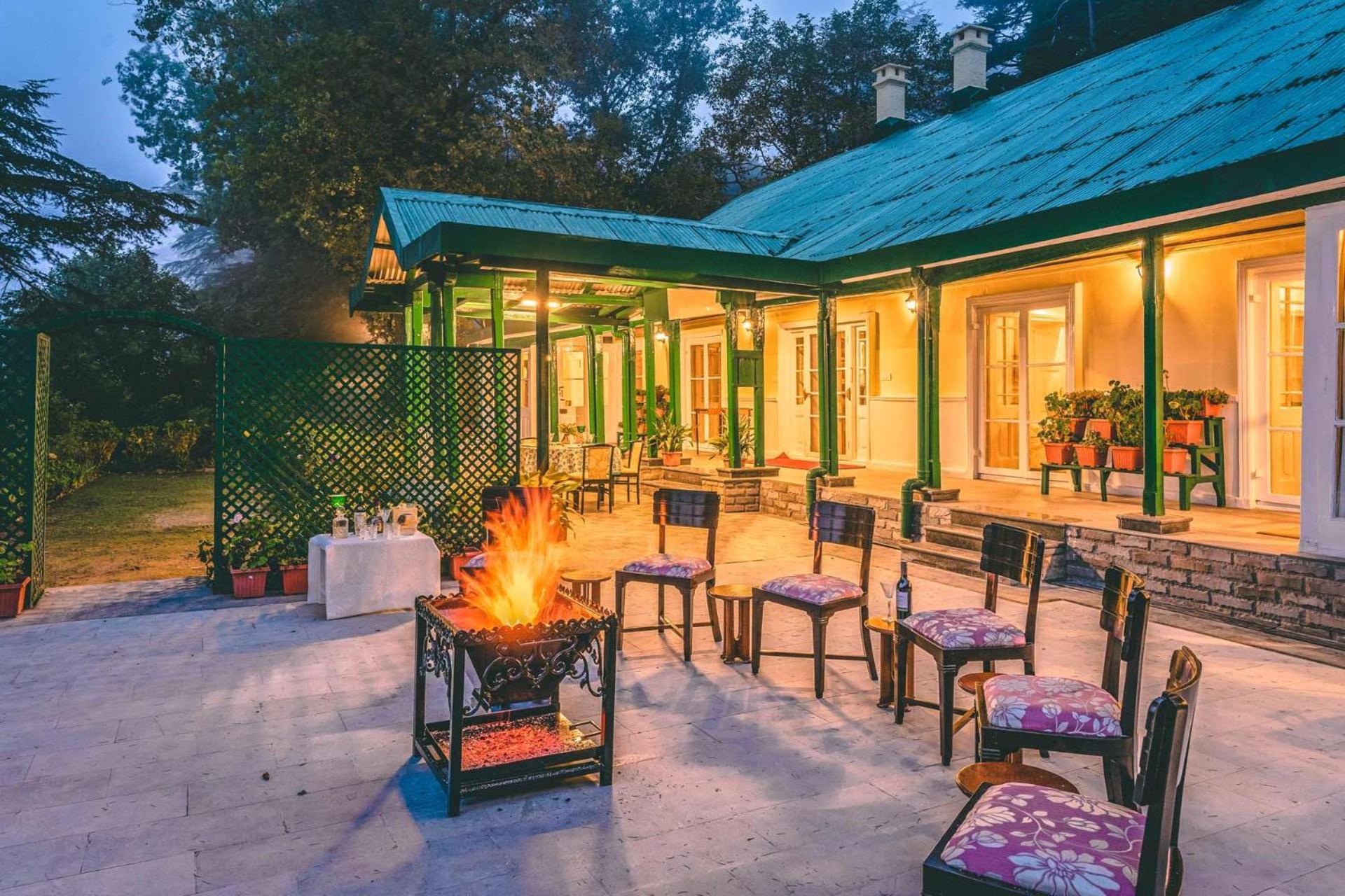 Stayvista At Rose Cottage - Bonfire & Scenic View Шимла Экстерьер фото